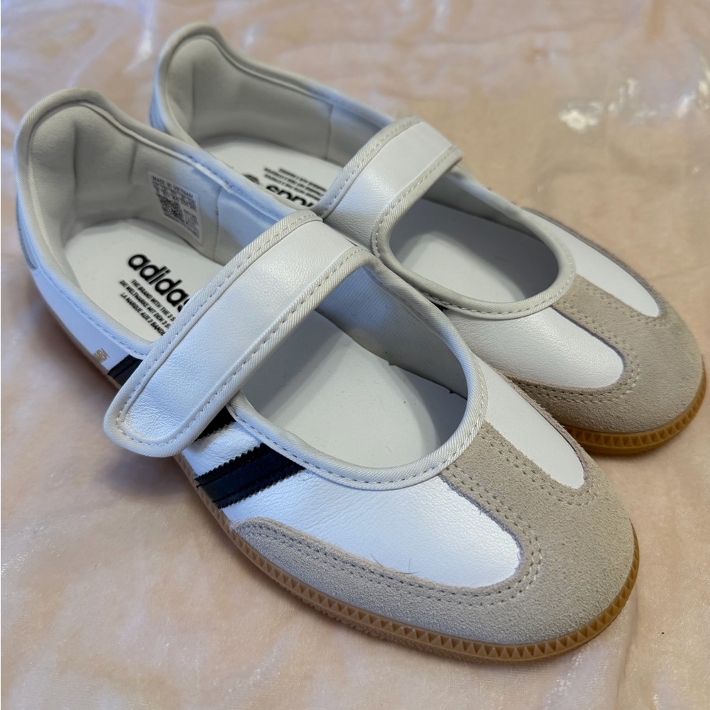 Adidas Women's White and Beige Sneakers